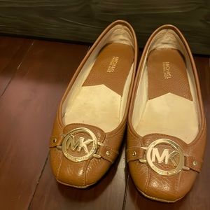 Michael Kors size 6 slip on shoes!